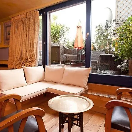 Chambres D'hotes Le Loft 13 *