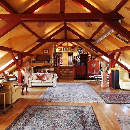 Chambres D'hotes Le Loft 13 Couette-café