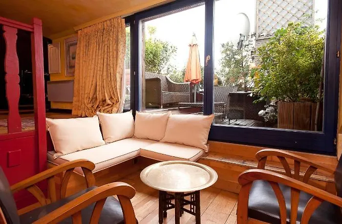 Chambres D'hotes Le Loft 13 *