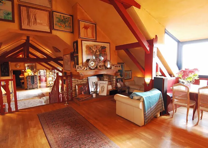 Chambres D'hotes Le Loft 13 Bed & Breakfast *