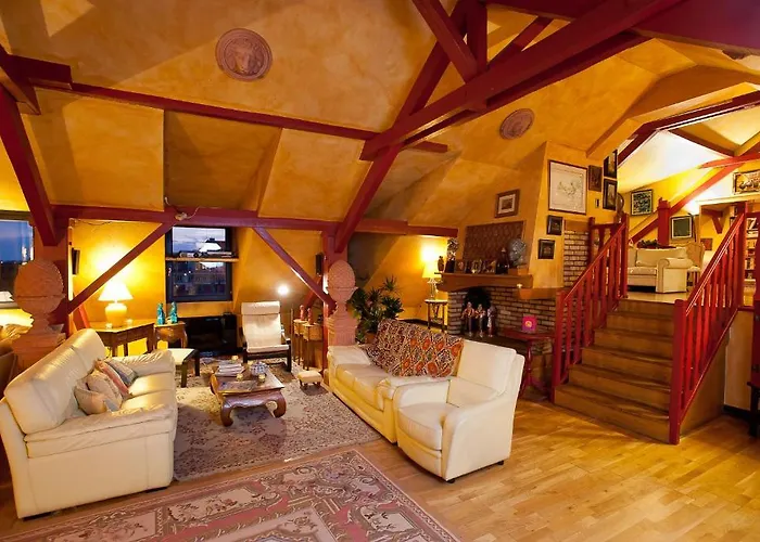Chambres D'hotes Le Loft 13 Bed & Breakfast