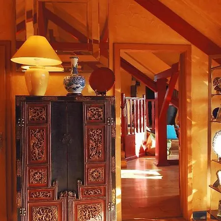 לינה וארוחת בוקר Chambres D'hotes Le Loft 13 *