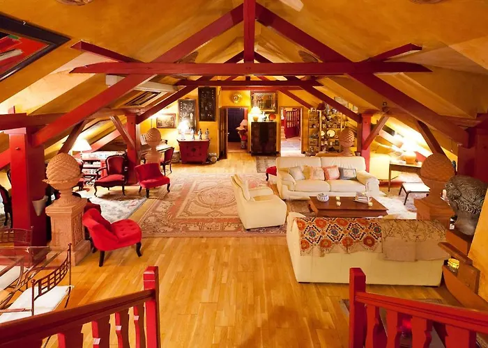 Chambres D'hotes Le Loft 13 Bed & Breakfast *